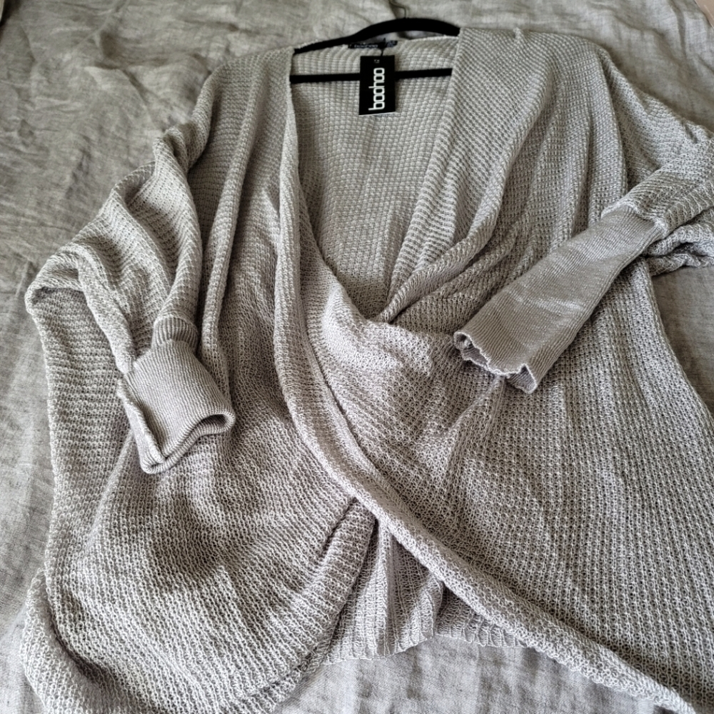 Boohoo knit top